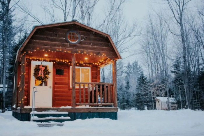 Cabin cottage cabins lake rent log near ontario me canada lakefront rentals cozy romantic cheap toronto winter canadian waterfront lakeside